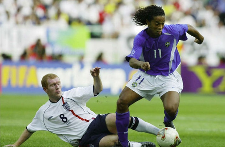 Nostalgia Hari Ini: Sihir Ronaldinho Paksa Inggris Bertekuk Lutut